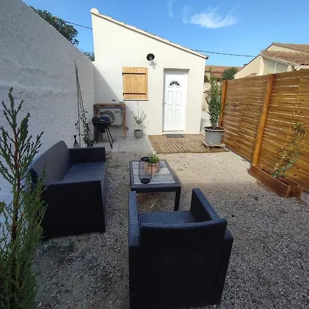 Paisible Maisonnette A Entraigues Sur La Sorgue Exterior photo